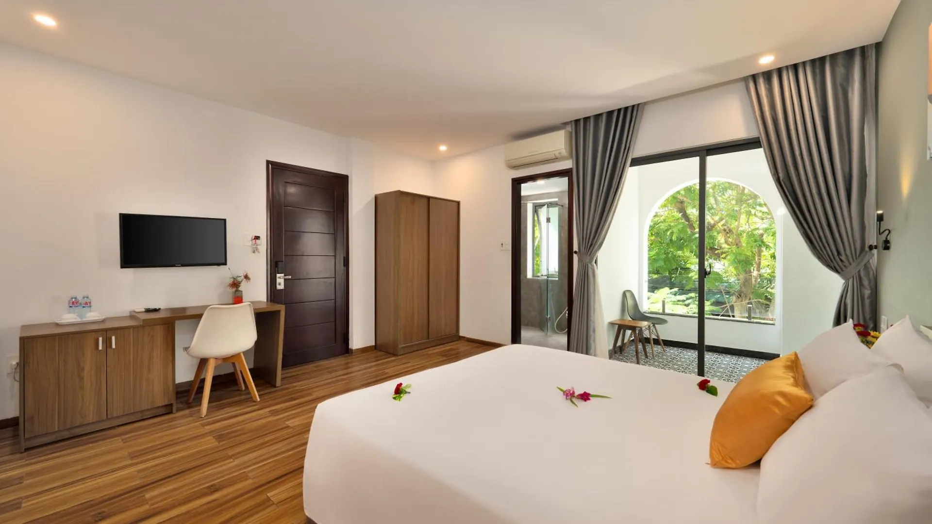 Hoi An Thang 1 Villa 5*, Hội An